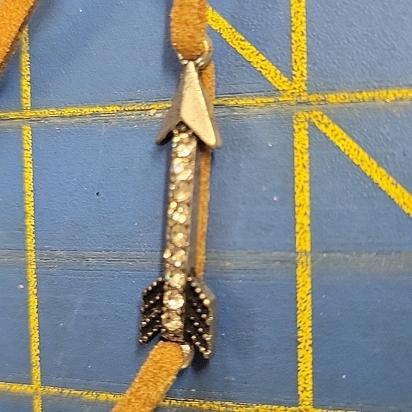 Leather Rhinestone Pewter Arrow 6.25" Bracelet - Picture 2 of 2